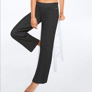 NWT/PINK WIDE LEG SLEEP PANTS